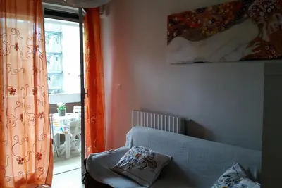 Image de Bel appartement à 50 mètres de la mer avec un parking réservé