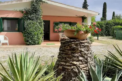 Image de Villetta Silvia, villa indépendante entourée de verdure et à quelques pas de la mer
