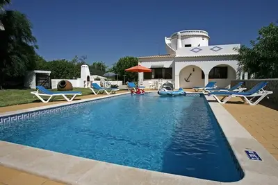 Image de Spacieuse villa, piscine d'eau salée, des vacances reposantes à Carvoeiro