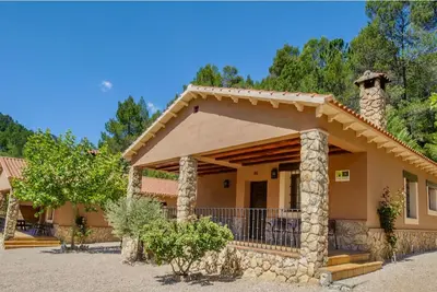 Gîte n ° 11 pour 6 personnes, Batan Rio Tus