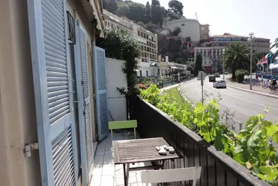 Superbe 3 Chambres Maison, spectaculaire vue sur la mer, à 150m de la plage