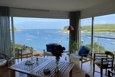 Image de Saint Pabu: villa pieds dans l'eau, 10 personnes