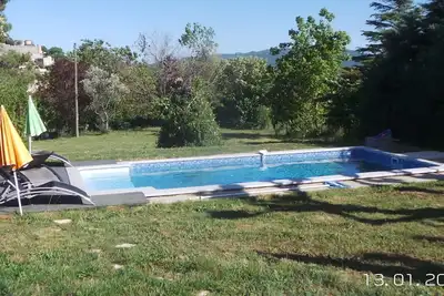Image de Luberon Haute Provence gite 3 * avec piscine gd terrain nature vue panoramique