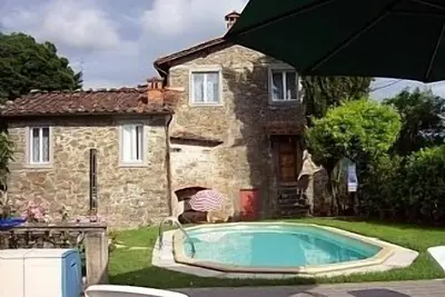 Image de Belle maison avec piscine privée au bout d'un village près de Bagni di Lucca