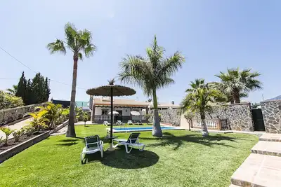 Image de Belle villa avec climatisation, Internet Wifi, piscine privée et jardins