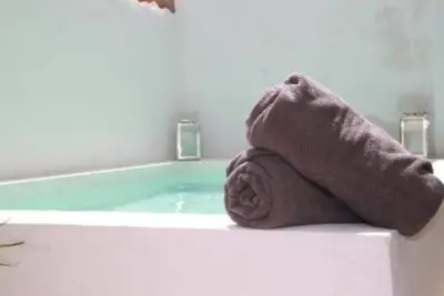 Image de la petite maison 5  a calvi avec piscine