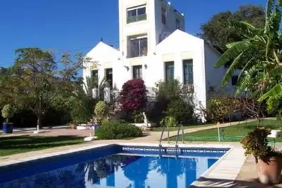 Image de Nerja: Villa with private pool and garden 300 m from the beach