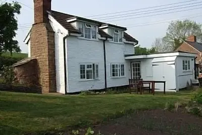 Image de Cottage de charme avec une vue imprenable sur la vallée de Wye, parfait pour les pêcheurs Wye