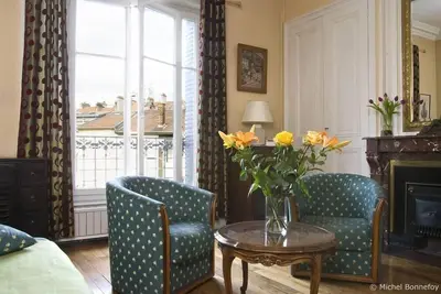 Image de Appartement de charme typiquement français