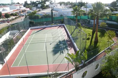 Image de 500mts plage, piscine, court de tennis, internet, 4/4