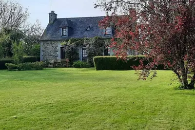 Image de Charmante maison et son grand jardin paysagé à 9 km des plages