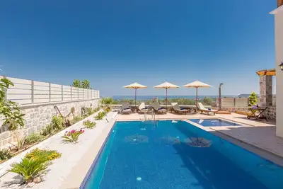 Image de New Villa Katifes w/ Private Pool, with Amazing Views of the Sea, 7km to beach