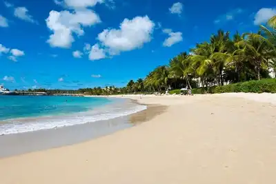 Image de # 271 Bel appartement de luxe exceptionnel sur la plage. Port St Charles.