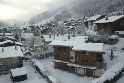 Image de Appartement dans chalet avec terrasse, idéalement situé navette au pied