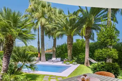 Image de Maison De Vacances À 300 Mt. De la mer de sable fin et doré, Avec Piscine PRIVÉE
