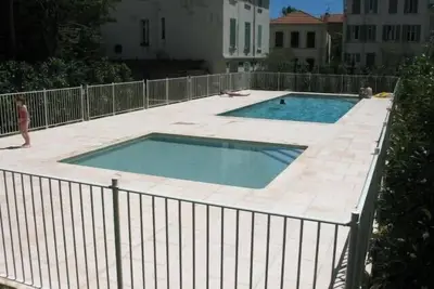 Image de Fabulous 3 Bedroom Modern Apartment with Pool!
