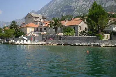 Image de Casa Maris -Waterfront maison en pierre à Dobrota