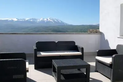 Image de Belle maison de vacances avec une vue splendide sur la montagne Maiella