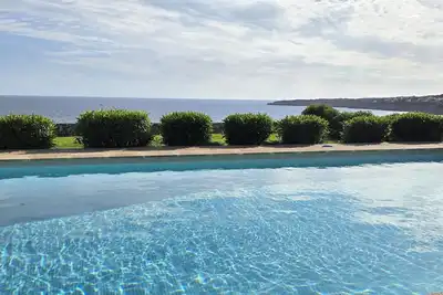 Image de Villa Helios- Villa en première ligne de mer et falaise. Cala Pi. 6 personnes 3 chambres Piscine privée Air Conditioning-68818- - WiFi gratuit | Offre | 10% | 04/10 - 12/31
