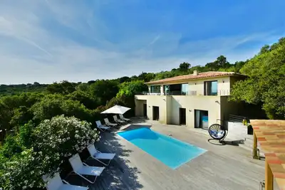 Image de Villa Vue Mer 180° - Piscine chauffée - Plages à 2 min - Calme et sans vis à vis