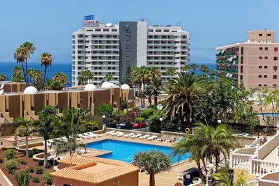 Image de Studio dans centrum- wifi gratuit, lit confortable, tous à distance de marche