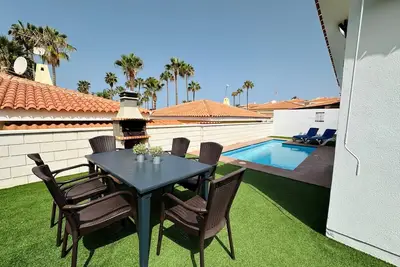 Image de Belle Maison De Vacances 273 Avec Piscine PRIVÉE