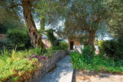 Image de Villa Kiki: Belle maison traditionnelle située à proximité de la plage de sable de Saint Spyridon