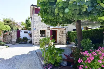 Image de Charmante maison en pierre Zambratija Umag près de la plage de sable Wifi