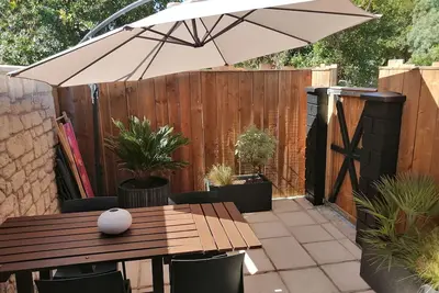 Image de Charmante Maison, à 250 mètres de la plage, dans résidence boisée au calme