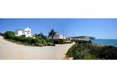Image de Villa Bord de l'eau Détaché Avec imprenable à 180 ° Vue sur la mer