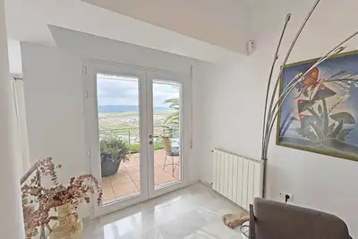 Image de Villa de style oriental avec vue panoramique, 6 pax Wifi Gratuit