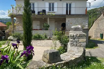 Image de Maison de campagne, 4 étoiles, avec piscine, proche de St cirq Lapopie