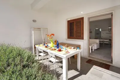 Image de La Mancina est née à seulement 150 mètres des fabuleuses plages du village de Marina di Ragusa