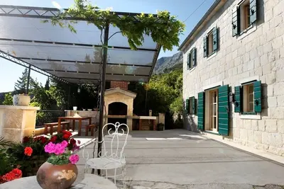 Image de Cottage en pierre traditionnel familial