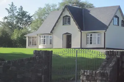 Image de 4star, failte ireland. maison de vacances. salle de jeux, 4 chambres, 4 salles de bain. 8 personnes