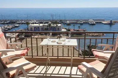 Image de Appartement penthouse au bord de la plage au centre de Marbella, Costa Del Sol