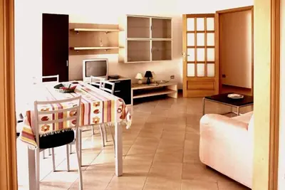 Image de Grand appartement dans le centre, Broad & Bright.