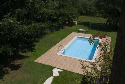 Image de Charmante maison de campagne avec la piscine