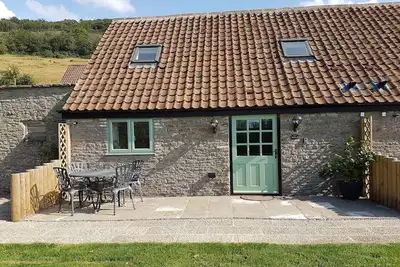 Image de Conversion amicale de chien et de famille avec 2 chambres dans un cadre champêtre