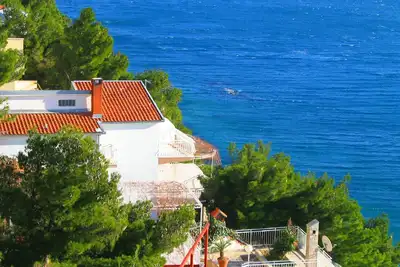 Image de Belle villa juste au-dessus de la plage