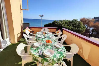 Appartement avec jardin á 11 mètres de la plage de sable de la Fosca