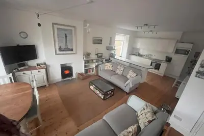 Image de Appartement de 3 chambres à Hope Cove 6-7 personnes avec vue sur la mer à seulement 50 mètres de la plage