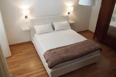 Image de Appartement dans un immeuble historique - centre de La Spezia près de 5 Terre