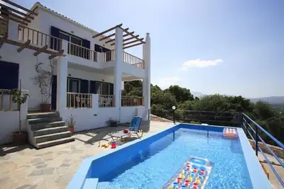 Image de Luxury villa with stunning sea views and private pool