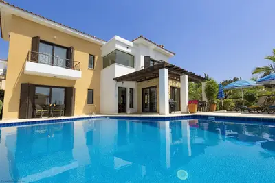 Image de Lemon Tree Villa - Luxurious 3 Bed, 3 Bath Villa just 500m from Tala Village Square