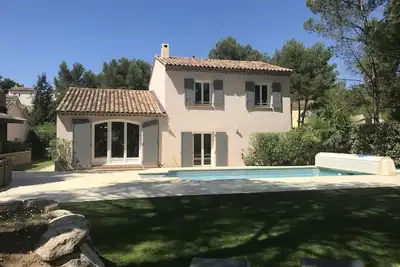 Image de Villa de charme sur le Golf de Pont Royal, climatisée, Wifi, piscine privée
