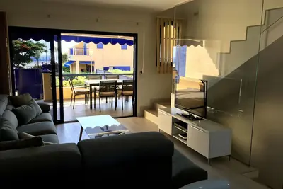 Belle maison à Meloneras avec vue sur la mer.