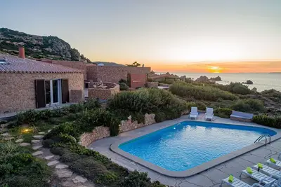 Image de Villa à Costa Paradiso avec 9 chambres à coucher, 21 couchages