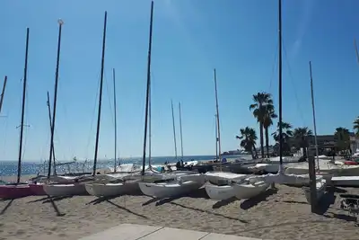 Image de Appartement confortable proche de la plage et du centre ville Uktv