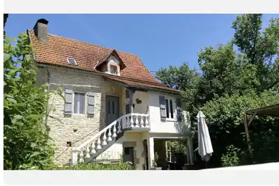 Image de Maison De Campagne En Pierres \"Mas Du Rousset\"
